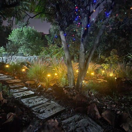 Suikerbosrant Sleep And Go Bed & Breakfast Pretoria Ngoại thất bức ảnh