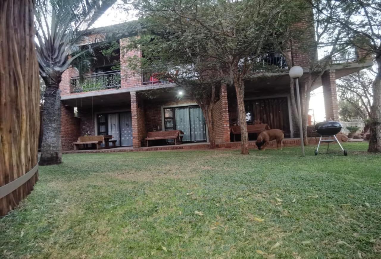 Suikerbosrant Sleep And Go Bed & Breakfast Pretoria Ngoại thất bức ảnh