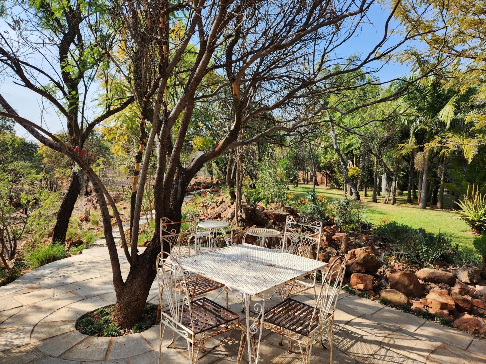 Suikerbosrant Sleep And Go Bed & Breakfast Pretoria Ngoại thất bức ảnh